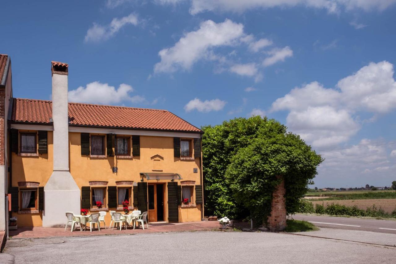 Agriturismo Le 4 Rose Vescovana Extérieur photo